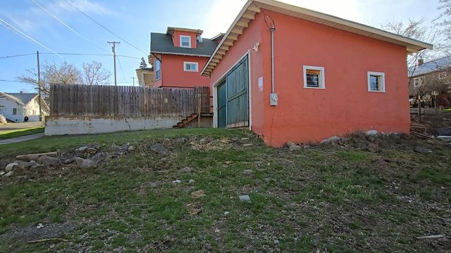 703 N 9th Street, Klamath Falls, OR 97601