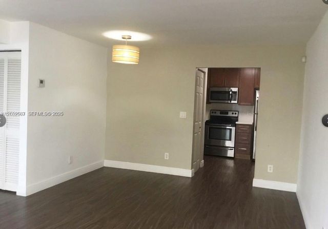 11084 Royal Palm Boulevard 28, Coral Springs, FL 33065