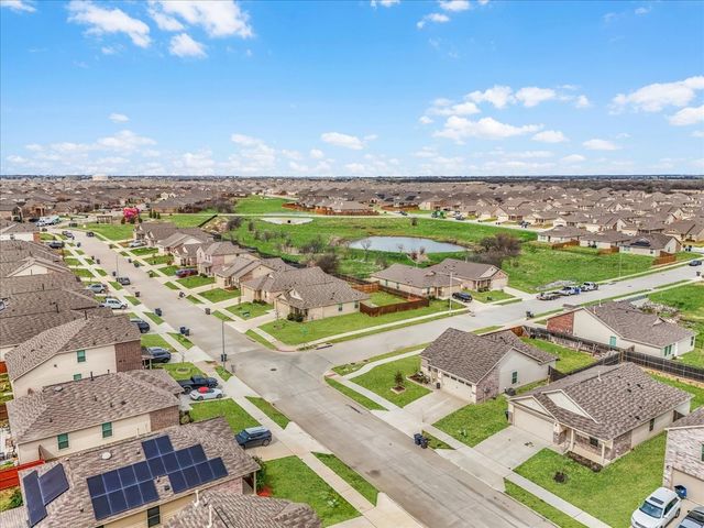 340 Red Rock Trail, Fort Worth, TX 76052