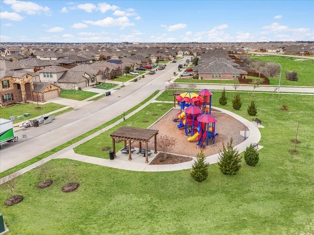 340 Red Rock Trail, Fort Worth, TX 76052