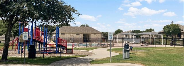 340 Red Rock Trail, Fort Worth, TX 76052