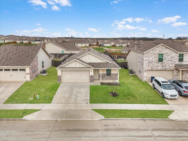 340 Red Rock Trail, Fort Worth, TX 76052