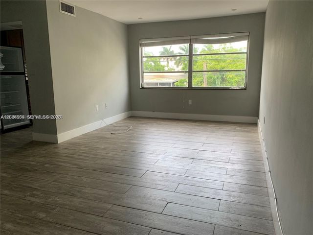 221 Meridian Ave 309, Miami Beach, FL 33139