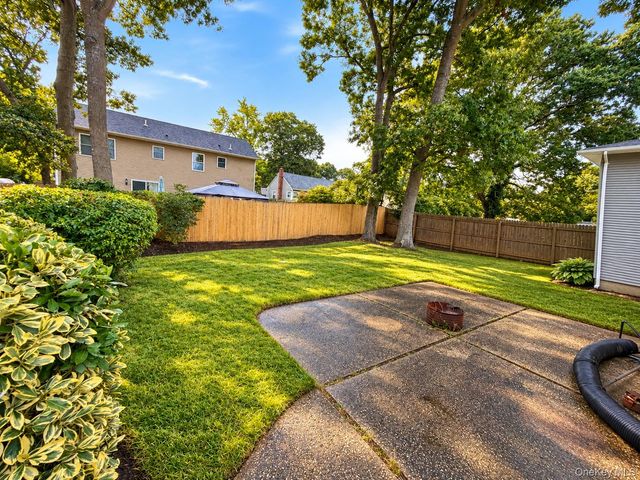 44 Sherwood Drive, Mastic Beach, NY 11951