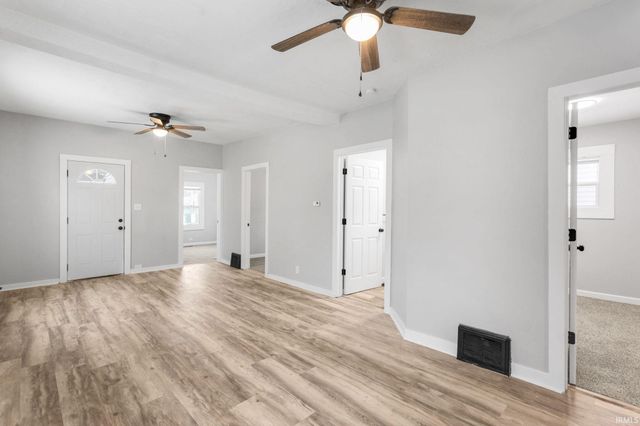 215 E Broadway Street, Mishawaka, IN 46545