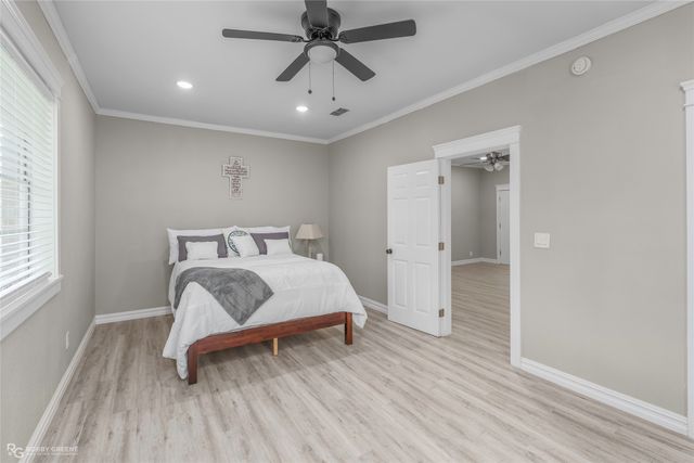 1930 Cross Lake Boulevard, Shreveport, LA 71109