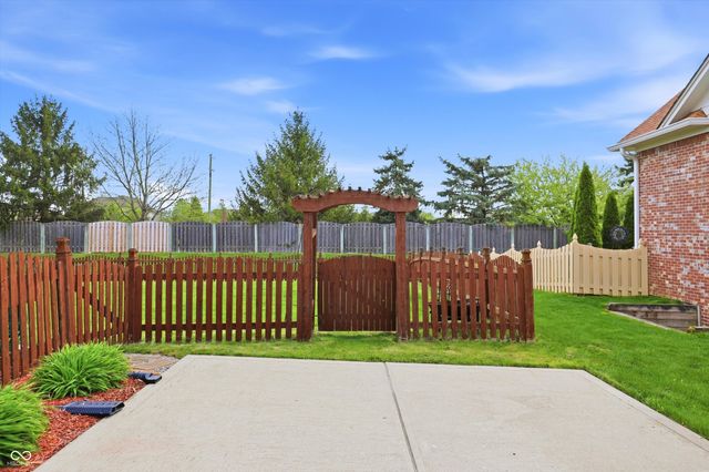 9878 Soaring Eagle Lane, Fishers, IN 46055