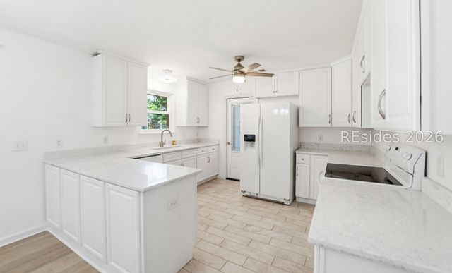 13 Blythewood Rd, Beaufort, SC 29907