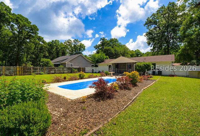 13 Blythewood Rd, Beaufort, SC 29907