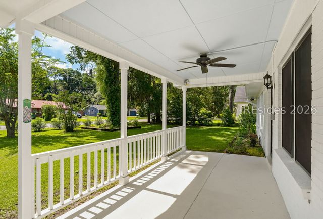 13 Blythewood Rd, Beaufort, SC 29907