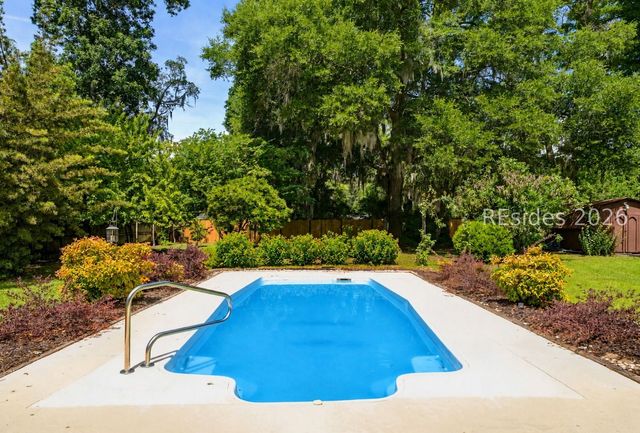 13 Blythewood Rd, Beaufort, SC 29907