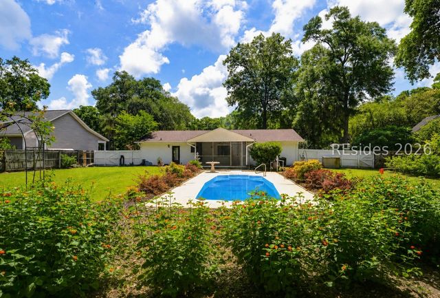 13 Blythewood Rd, Beaufort, SC 29907