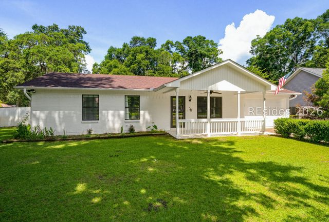 13 Blythewood Rd, Beaufort, SC 29907