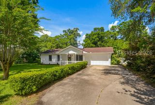 13 Blythewood Rd, Beaufort, SC 29907