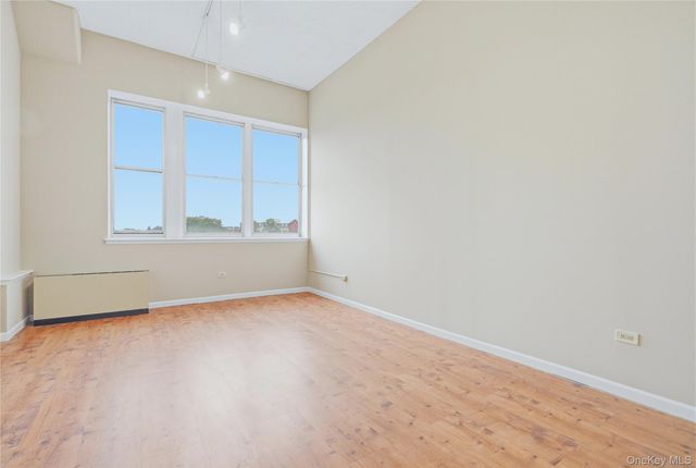 1 Landmark Square 405, Port Chester, NY 10573