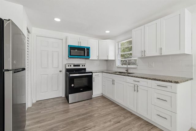 3706 BEECHWOOD BOULEVARD, Tampa, FL 33619