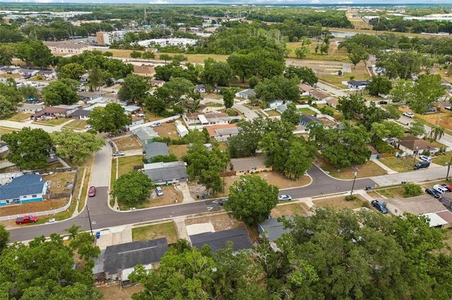 3706 BEECHWOOD BOULEVARD, Tampa, FL 33619