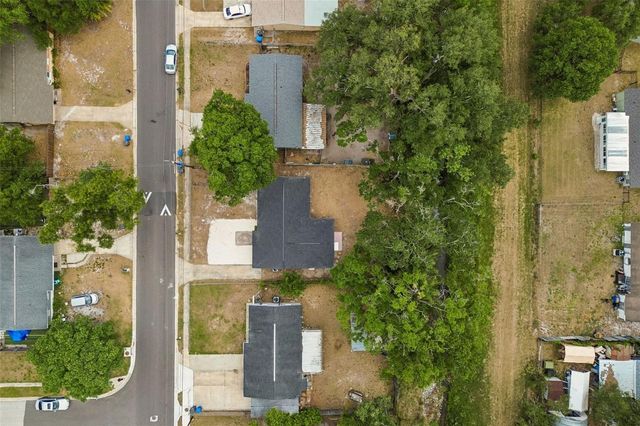 3706 BEECHWOOD BOULEVARD, Tampa, FL 33619