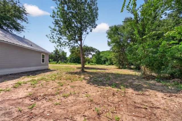 50 Fm 2890, Klondike, TX 75448