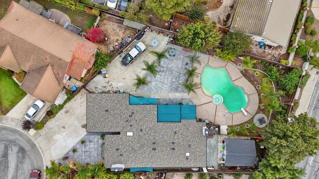 841 Calais Drive, Hollister, CA 95023