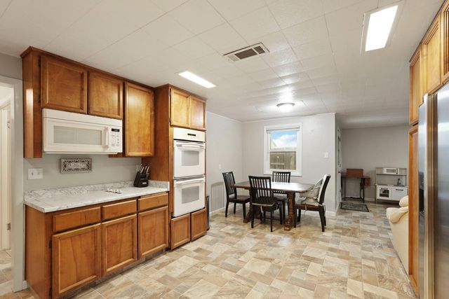 507 N Sunset Dr, Lodi, CA 95240