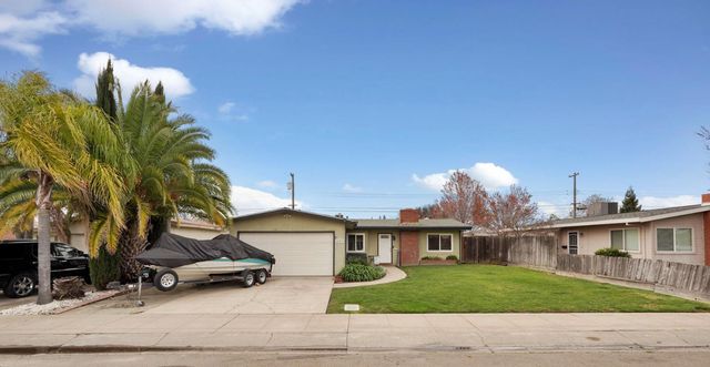 507 N Sunset Dr, Lodi, CA 95240