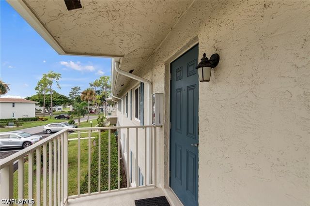 259 Winners CIR 4, Naples, FL 34112