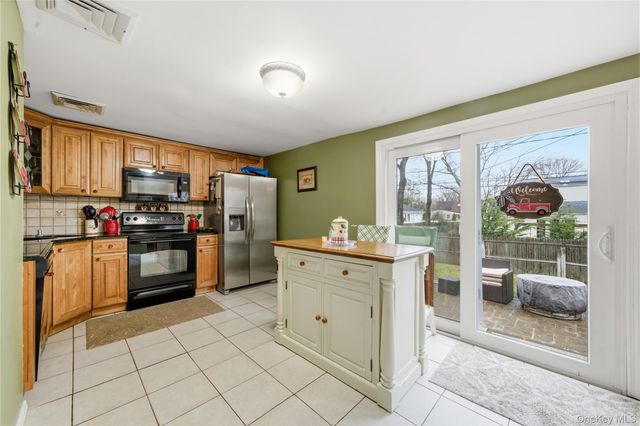 15 Newport Avenue, Selden, NY 11784