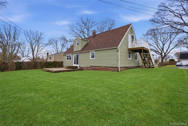 15 Newport Avenue, Selden, NY 11784