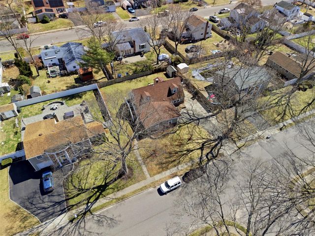 15 Newport Avenue, Selden, NY 11784