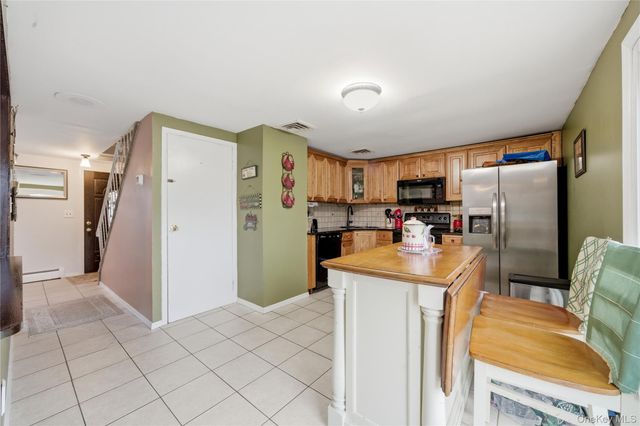 15 Newport Avenue, Selden, NY 11784