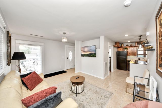 1810 Johnson Street, Houston, TX 77007