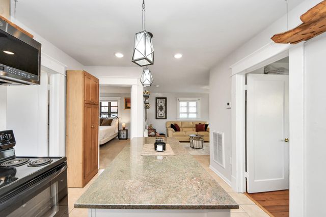 1810 Johnson Street, Houston, TX 77007