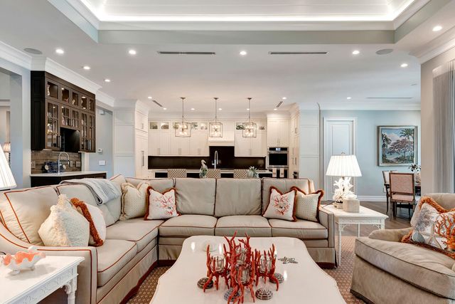 544 Live Oak Road, Vero Beach, FL 32963