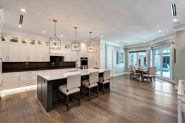 544 Live Oak Road, Vero Beach, FL 32963