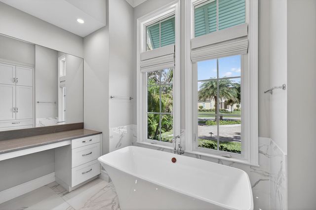 544 Live Oak Road, Vero Beach, FL 32963