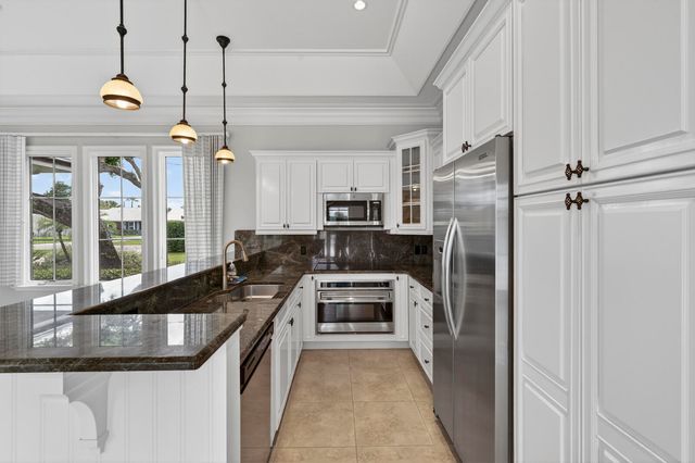 544 Live Oak Road, Vero Beach, FL 32963