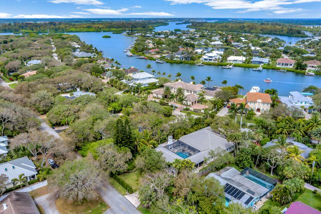 544 Live Oak Road, Vero Beach, FL 32963