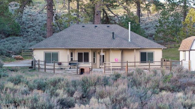 26820 Stirrup Way, Tehachapi, CA 93561