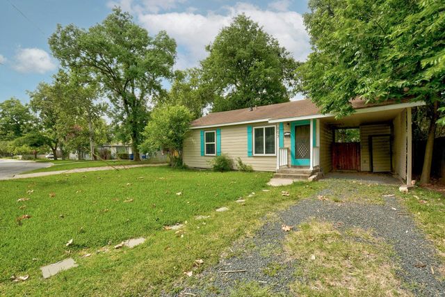 907 E 56th ST, Austin, TX 78751