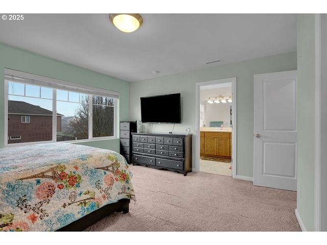 7705 Ne 19TH Way, Vancouver, WA 98664