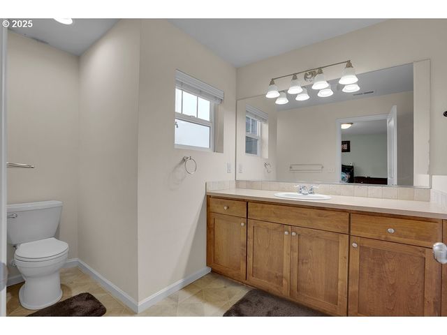 7705 Ne 19TH Way, Vancouver, WA 98664