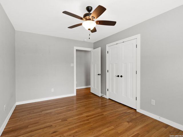 107 BLAKELEY DR, San Antonio, TX 78209