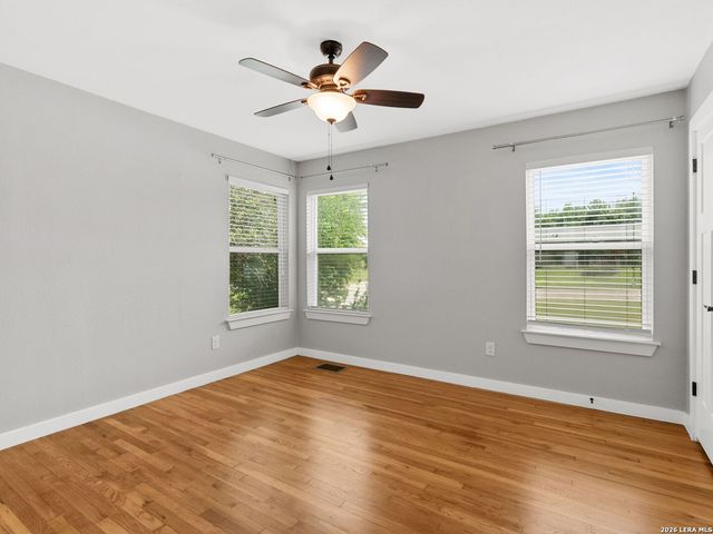 107 BLAKELEY DR, San Antonio, TX 78209