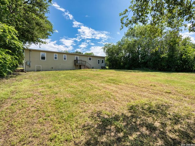 107 BLAKELEY DR, San Antonio, TX 78209