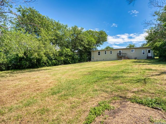 107 BLAKELEY DR, San Antonio, TX 78209