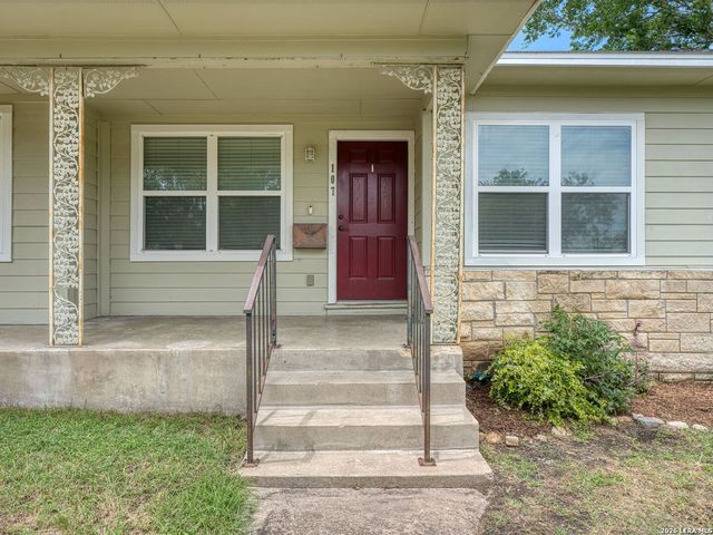 107 BLAKELEY DR, San Antonio, TX 78209