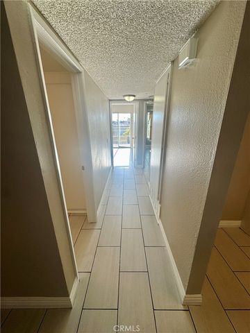 300 E Chestnut Avenue 301, Santa Ana, CA 92701