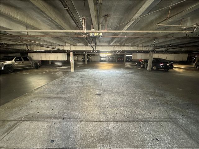 300 E Chestnut Avenue 301, Santa Ana, CA 92701