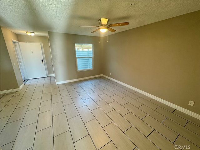 300 E Chestnut Avenue 301, Santa Ana, CA 92701